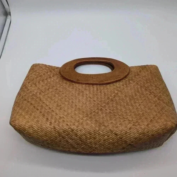 Wicker and Wood Boho Chic bag by old Navy - Picture 2 of 5